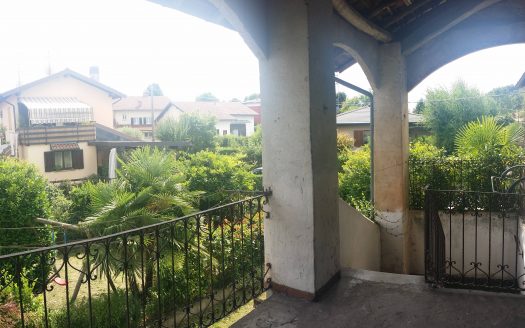 Cascina Lago Maggiore Ispra mq 285  da Ristrutturare