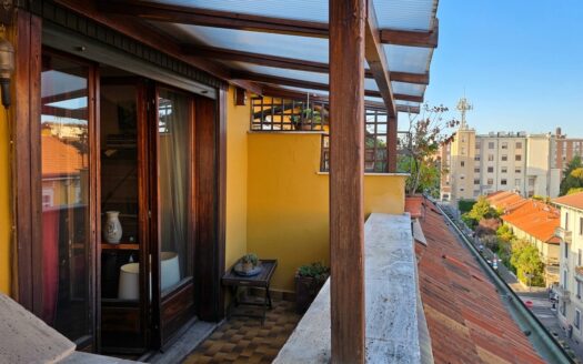 Appartamento attico mq 105 Compagnoni/Marcona